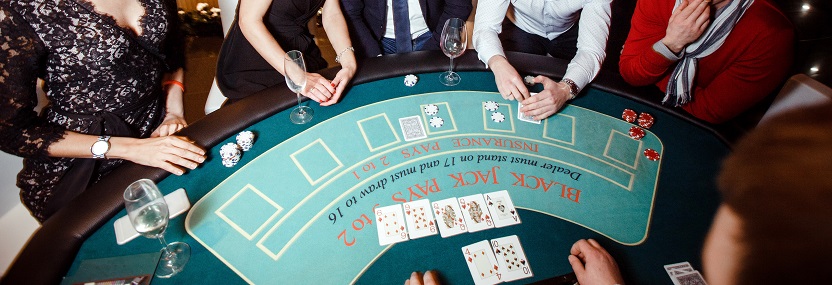 Lär dig spela black jack med casinoguide online.